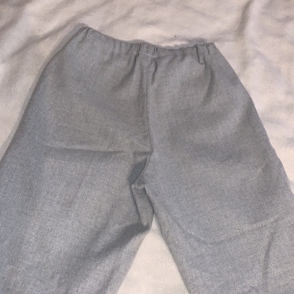 Aritzia light grey trouser - Picture 3 of 3